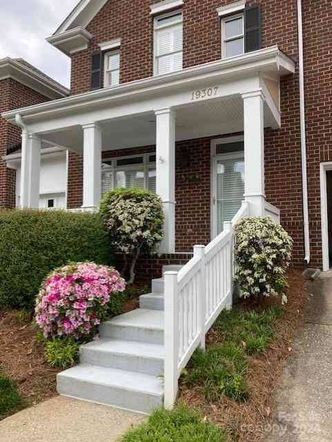 19307 Beaufain Street, Cornelius, North Carolina image 2