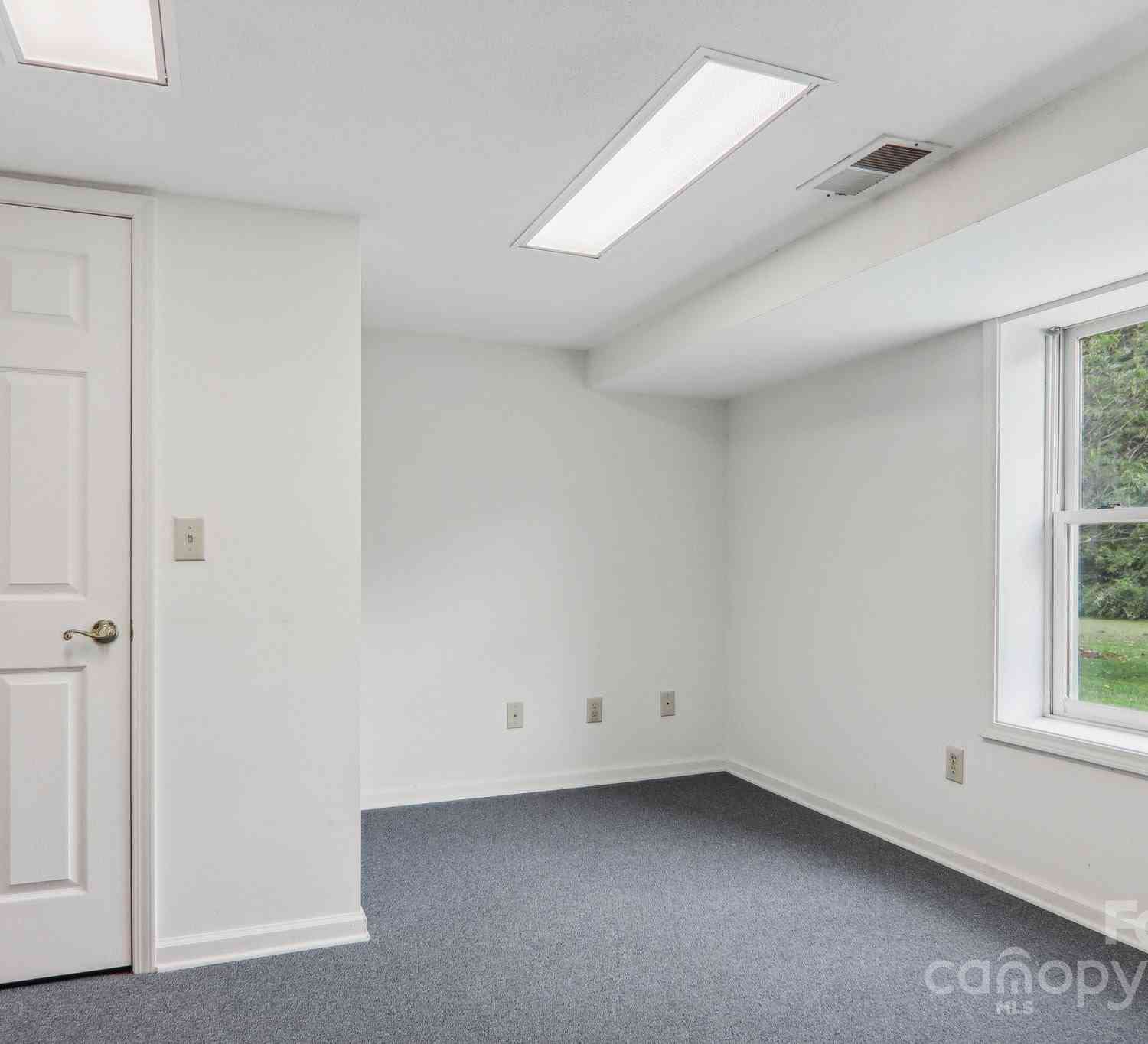 23 Country Meadows Lane, Hendersonville, North Carolina image 20