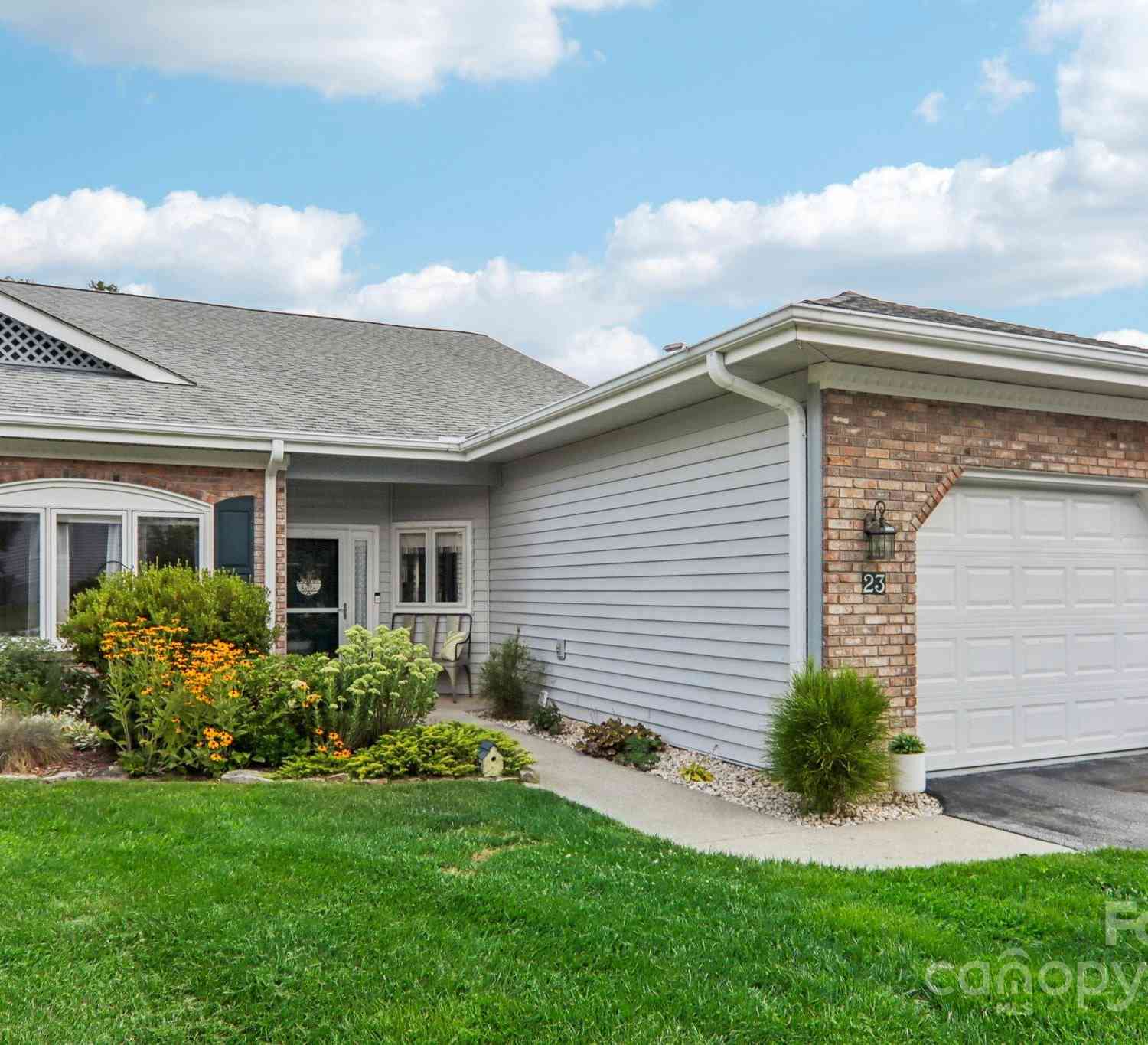23 Country Meadows Lane, Hendersonville, North Carolina image 2