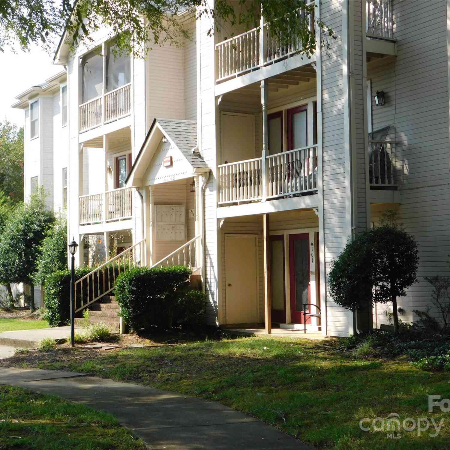 6117 Meadow Rose Lane, Charlotte, North Carolina image 3