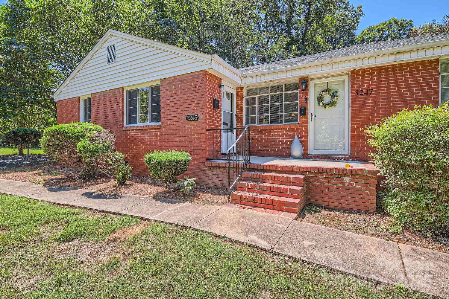 3245 Minnesota Road, Charlotte, North Carolina image 1