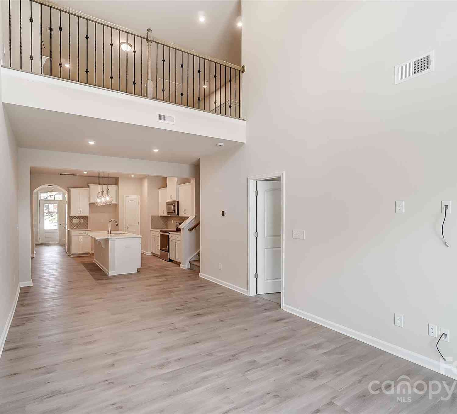 14946 Tamarack Drive, Charlotte, North Carolina image 12