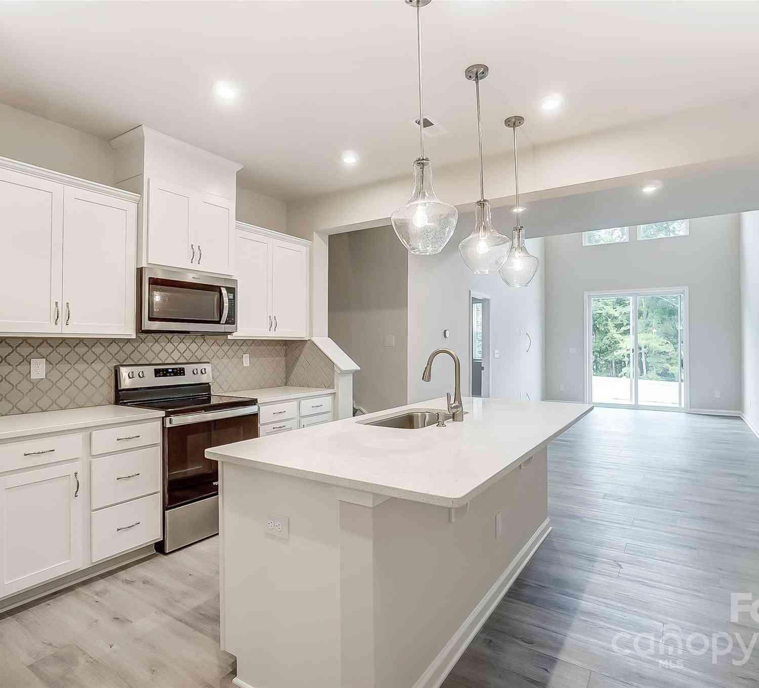 14946 Tamarack Drive, Charlotte, North Carolina image 7