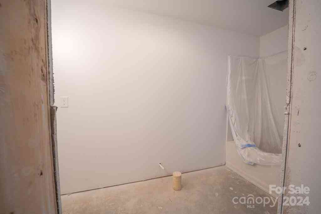 110 E Glenwood Lane, Hendersonville, North Carolina image 41