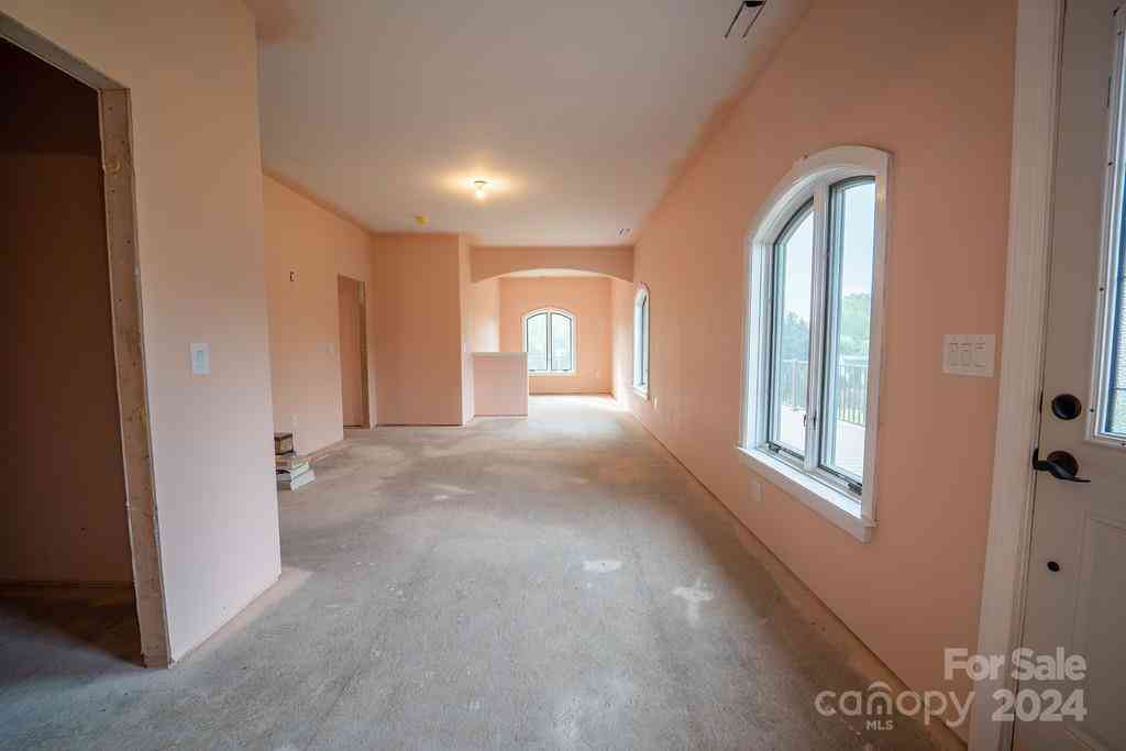 110 E Glenwood Lane, Hendersonville, North Carolina image 21
