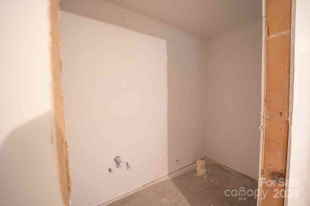 110 E Glenwood Lane, Hendersonville, North Carolina image 33