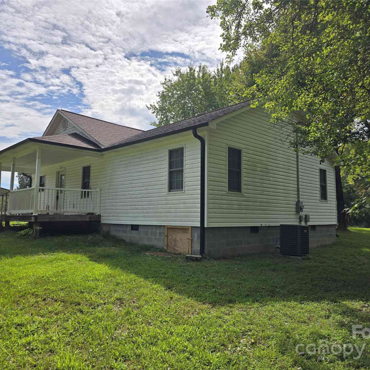 239 Reavis Road, Yadkinville, North Carolina image 4