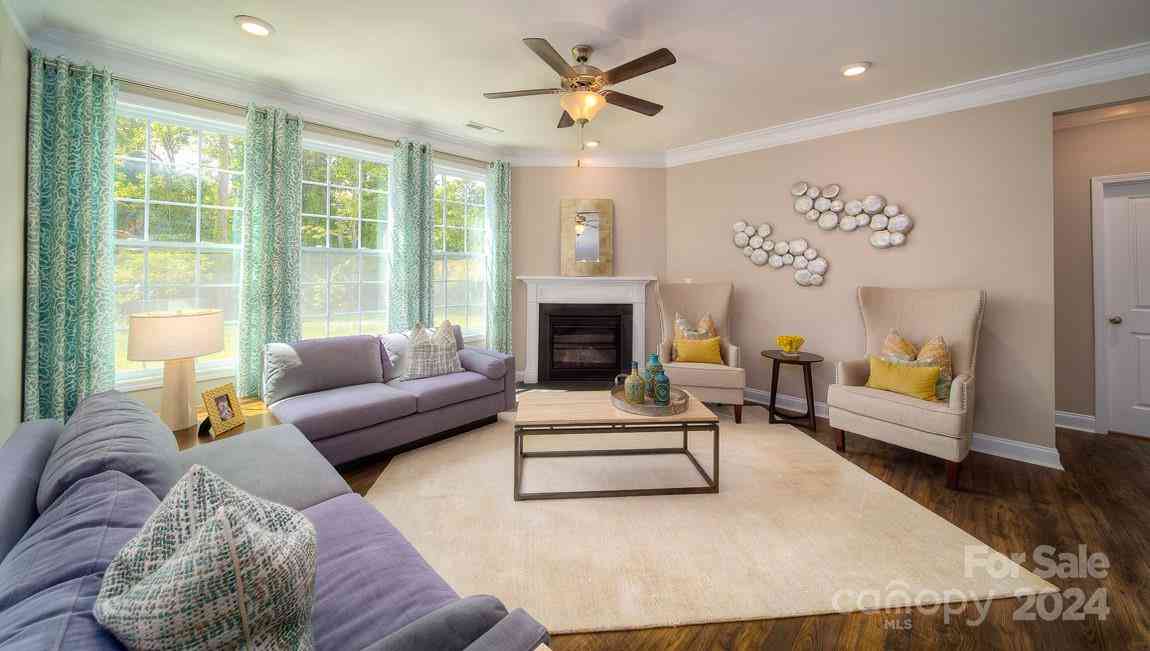 561 Fox Cove Road, Hendersonville, North Carolina image 21