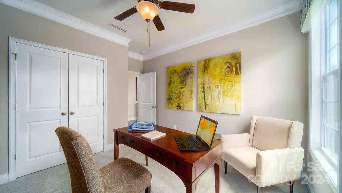 561 Fox Cove Road, Hendersonville, North Carolina image 25