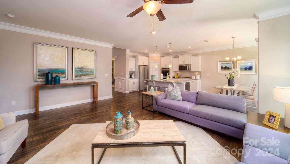 561 Fox Cove Road, Hendersonville, North Carolina image 22