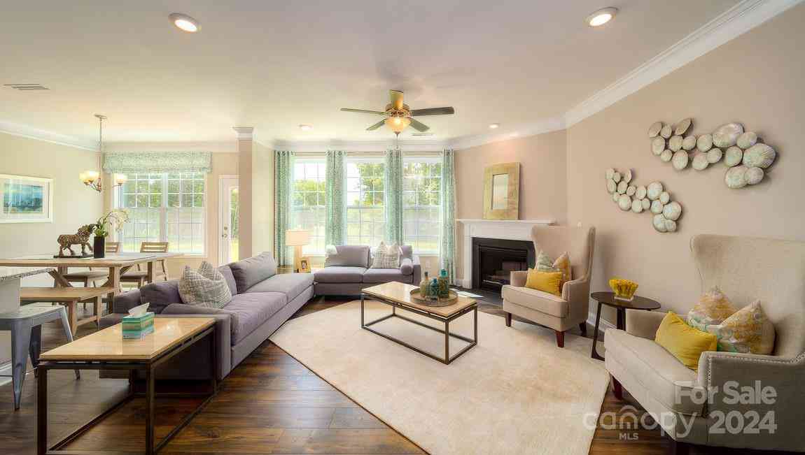 561 Fox Cove Road, Hendersonville, North Carolina image 17