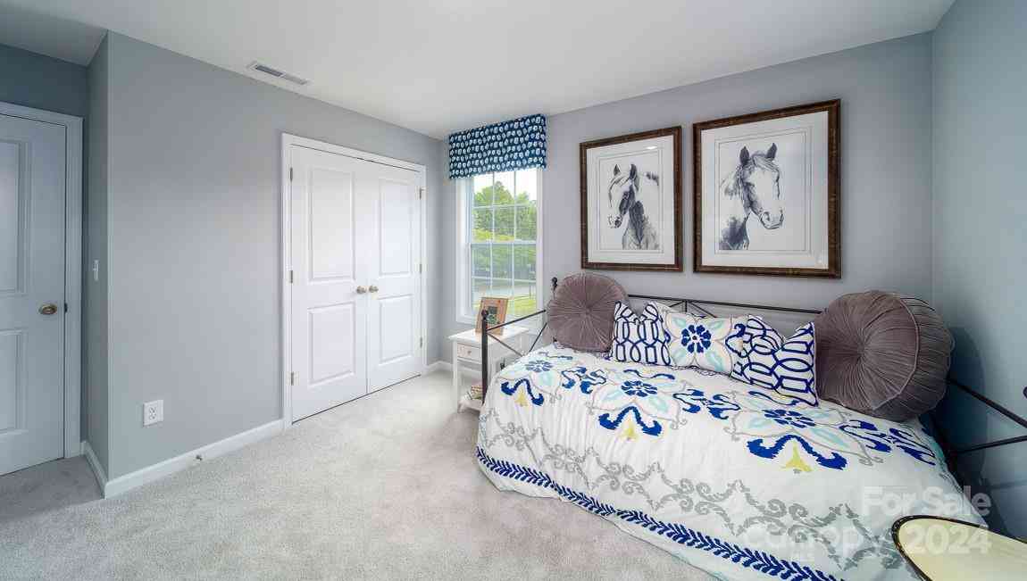 561 Fox Cove Road, Hendersonville, North Carolina image 33