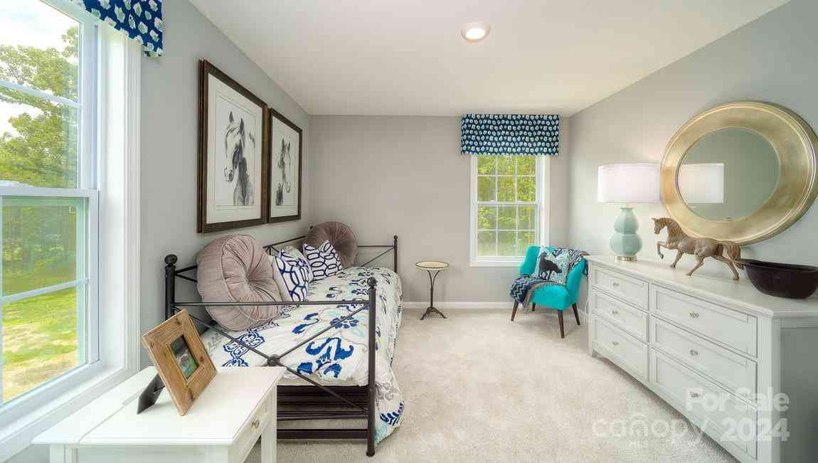 561 Fox Cove Road, Hendersonville, North Carolina image 32