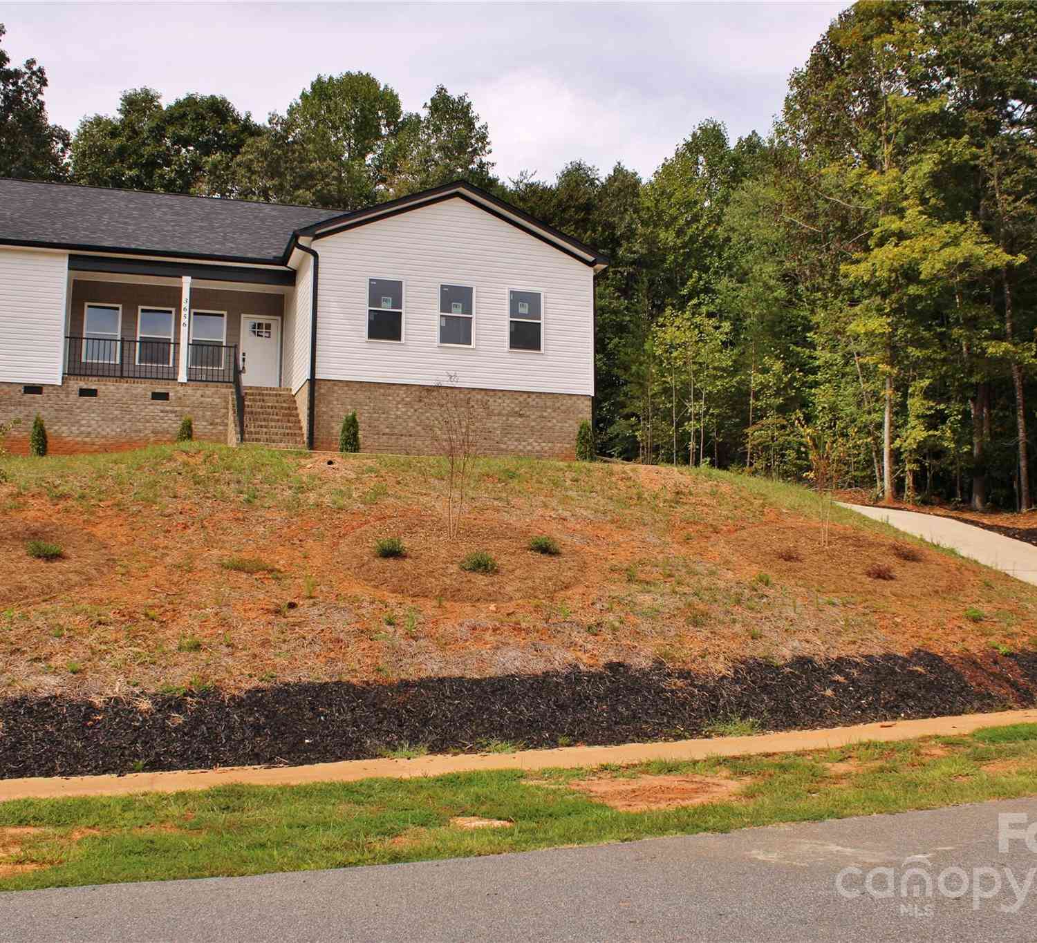 3656 Raymond Loop, Newton, North Carolina image 2