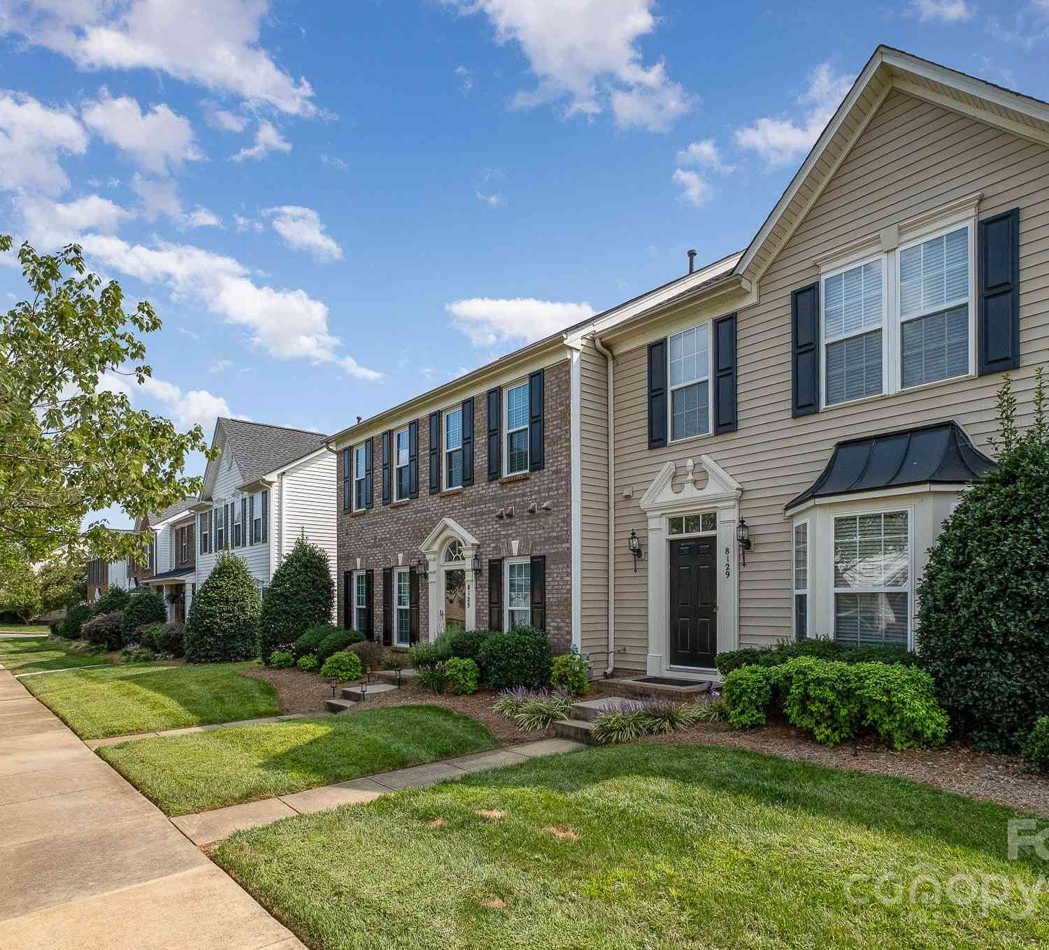 8129 Bridgegate Drive, Huntersville, North Carolina image 2