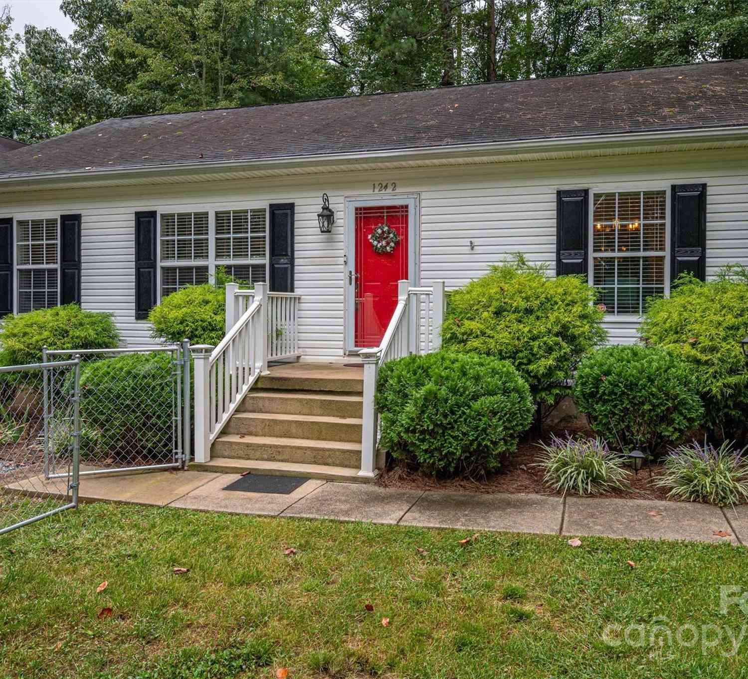 1242 E I Street #27, Newton, North Carolina image 21