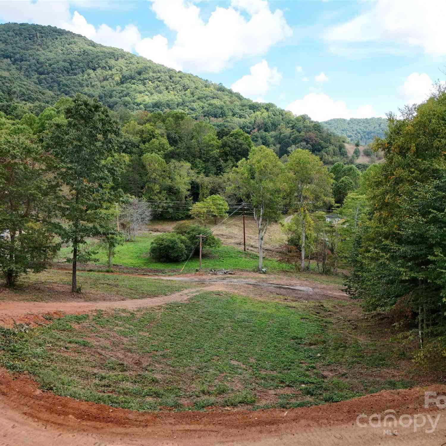 1433 Crabtree Mountain Road, Clyde, North Carolina image 12