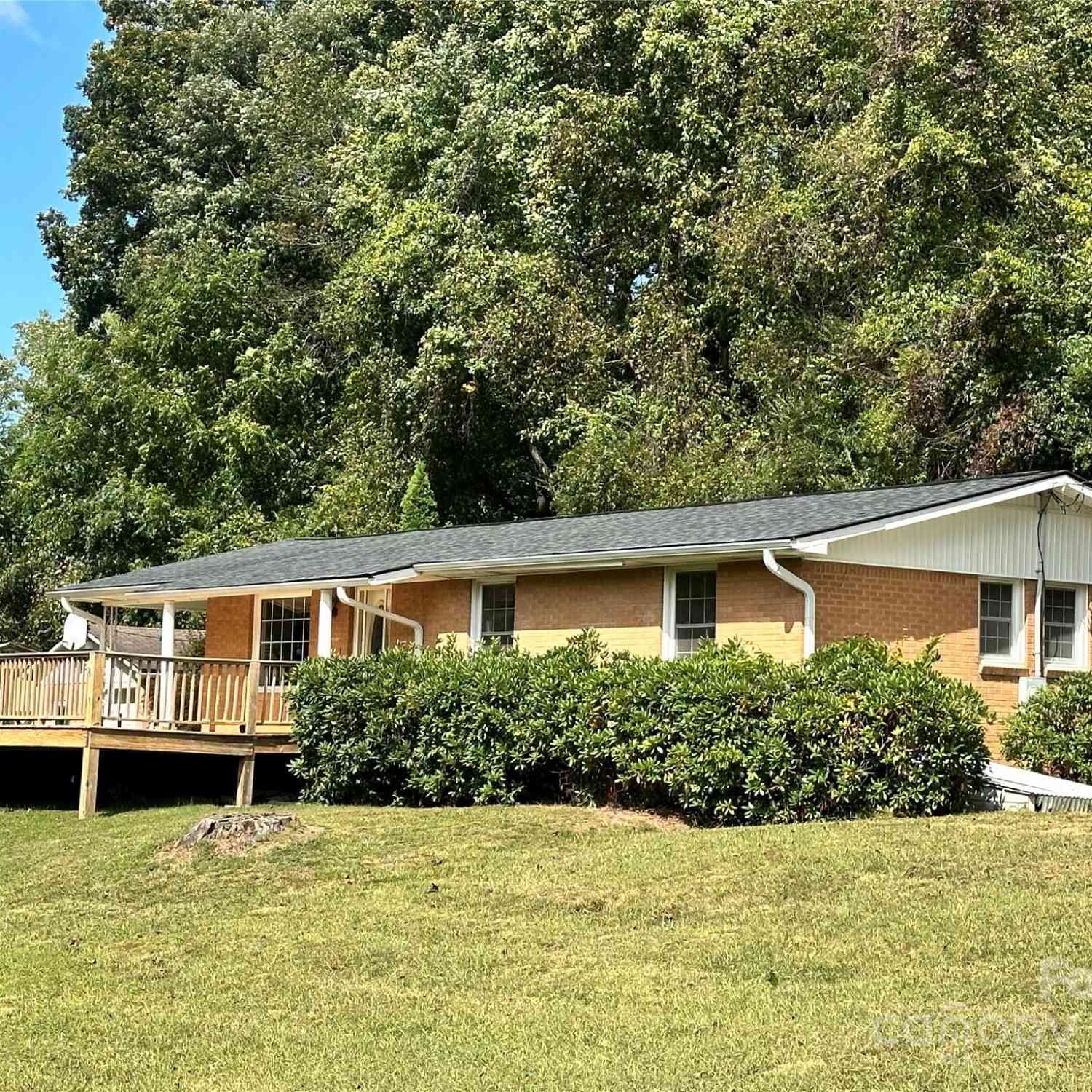 236 Mountain Crest Road, Swannanoa, North Carolina image 2