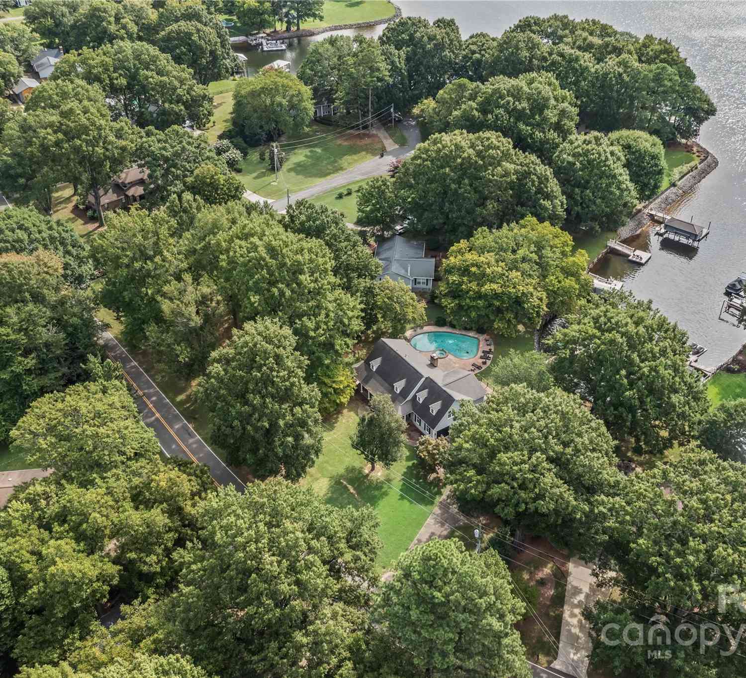 18032 Nantz Road, Cornelius, North Carolina image 9