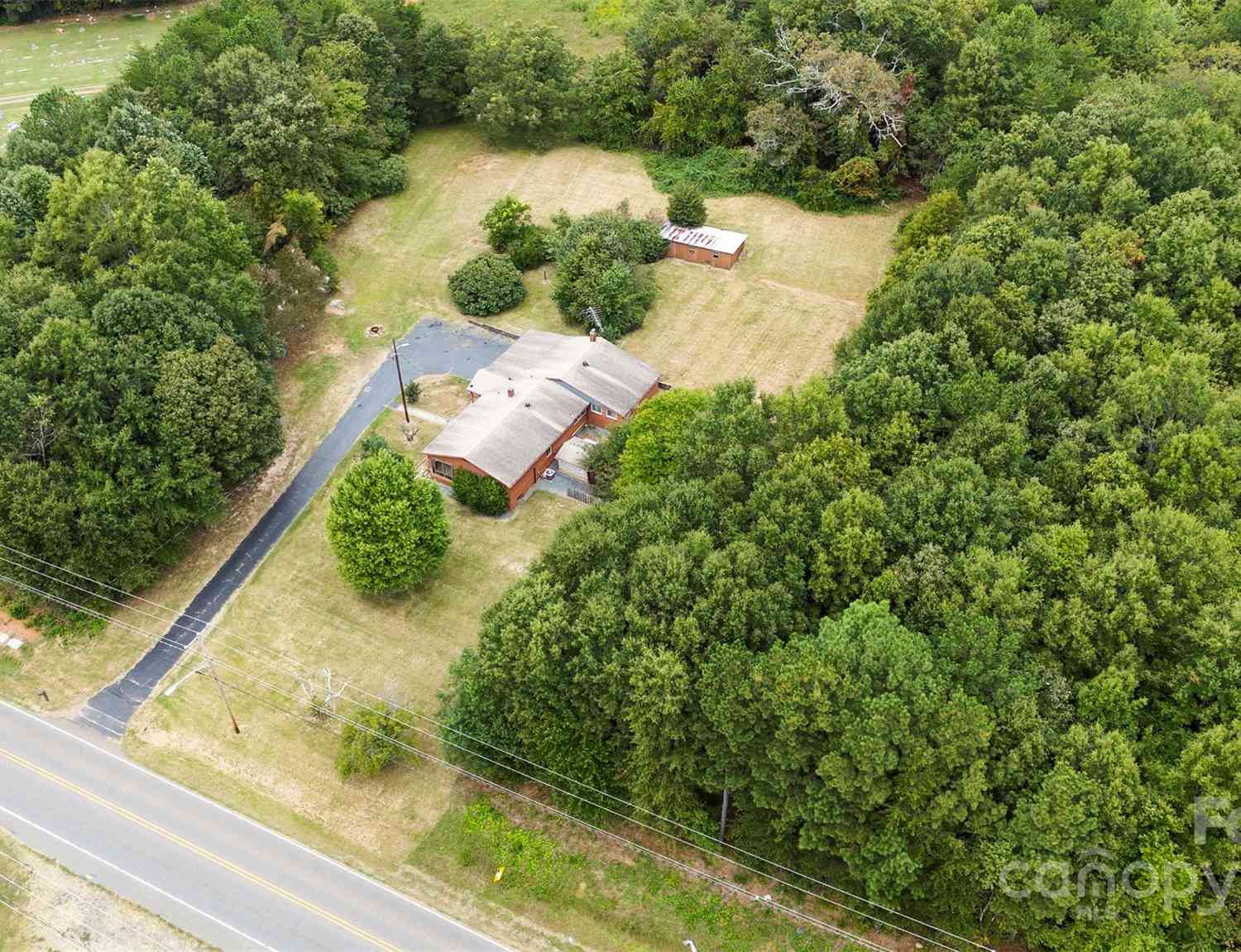 2246 Nc 10 Highway, Newton, North Carolina image 1