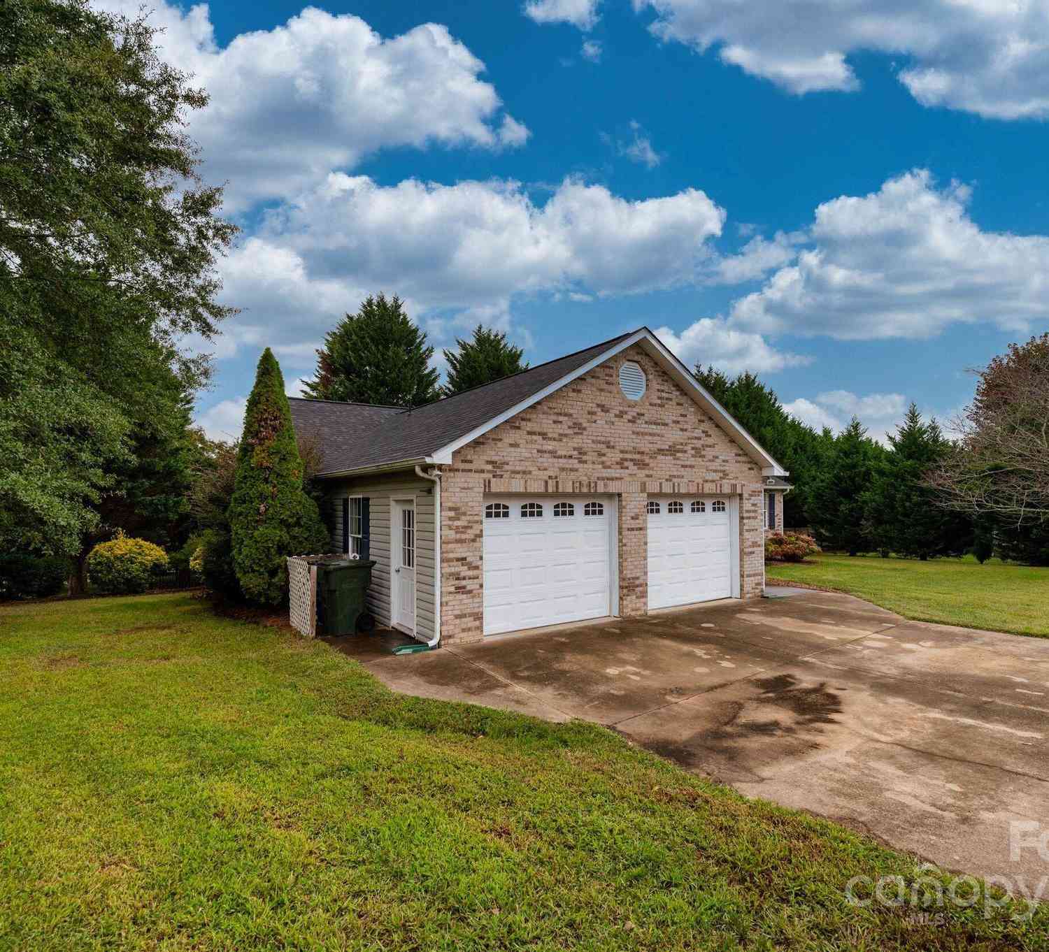 2707 24th Street Court, Hickory, North Carolina image 5