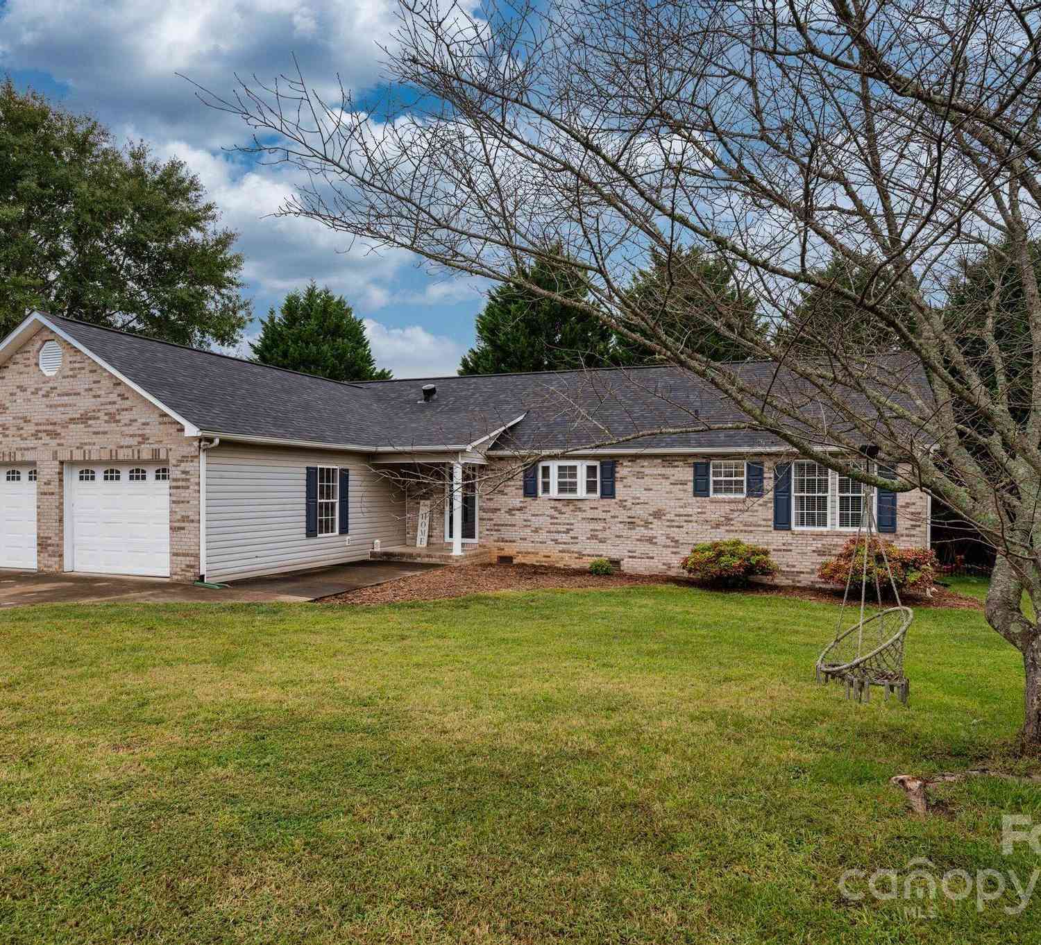 2707 24th Street Court, Hickory, North Carolina image 1