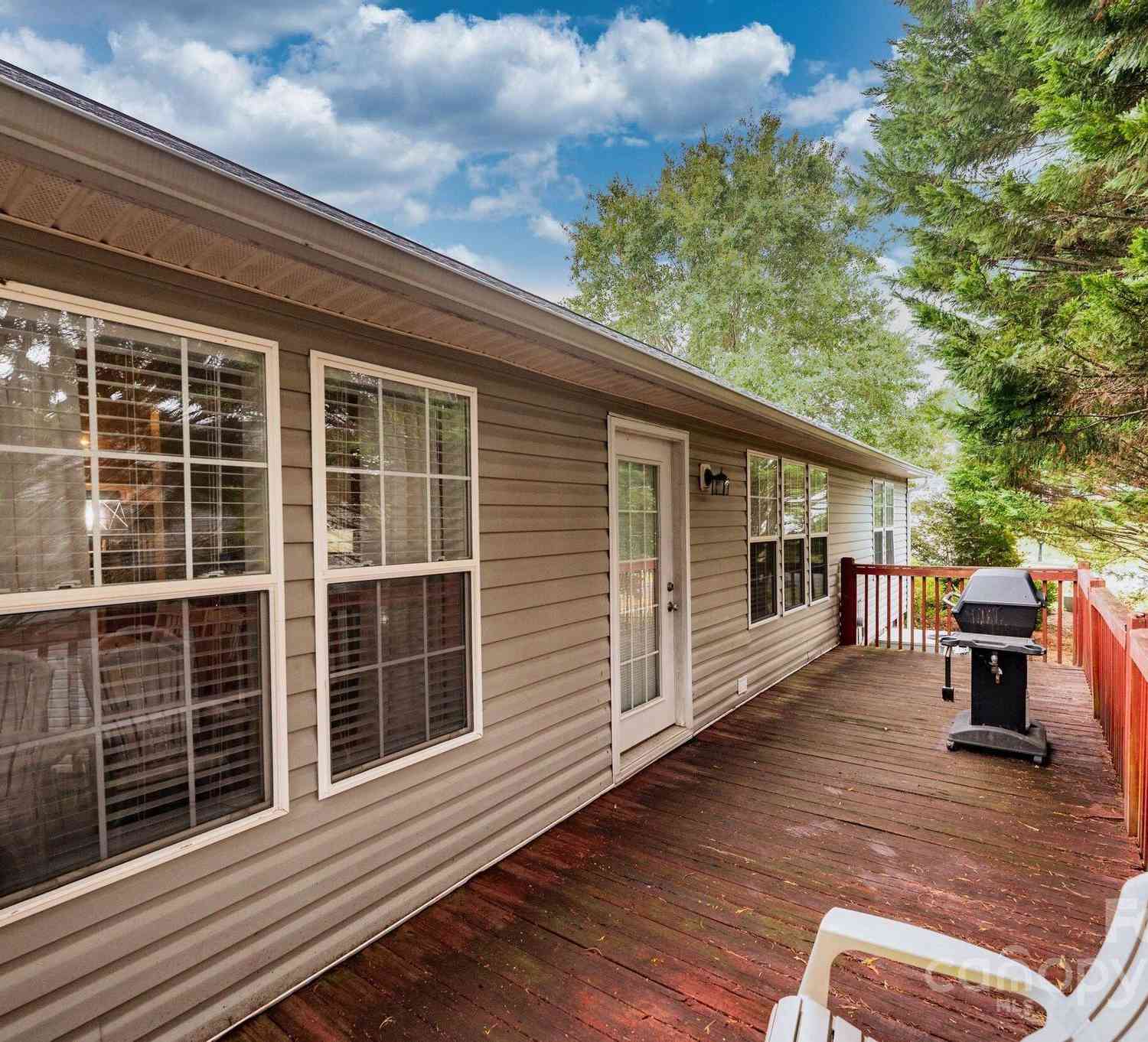 2707 24th Street Court, Hickory, North Carolina image 9