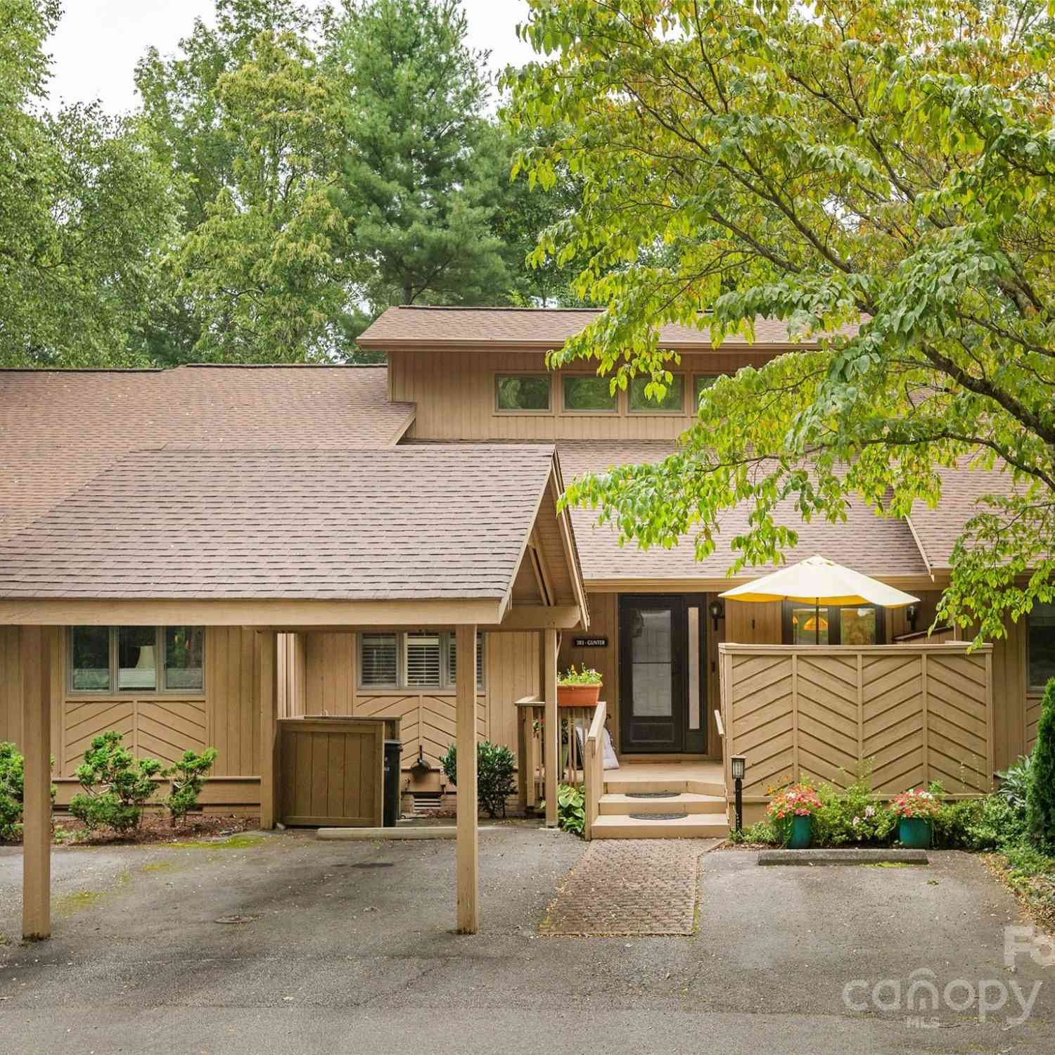 303 White Oak Drive, Hendersonville, North Carolina image 1