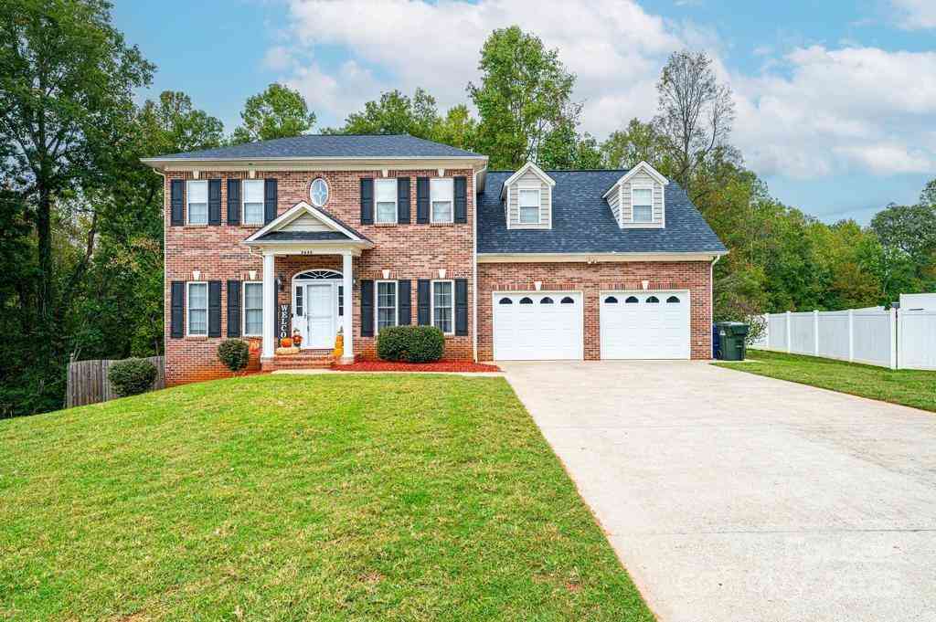 2640 Ironwood Drive, Hickory, North Carolina image 9