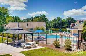 6132 Heath Ridge Court, Charlotte, North Carolina image 3