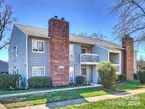 6132 Heath Ridge Court, Charlotte, North Carolina image 2
