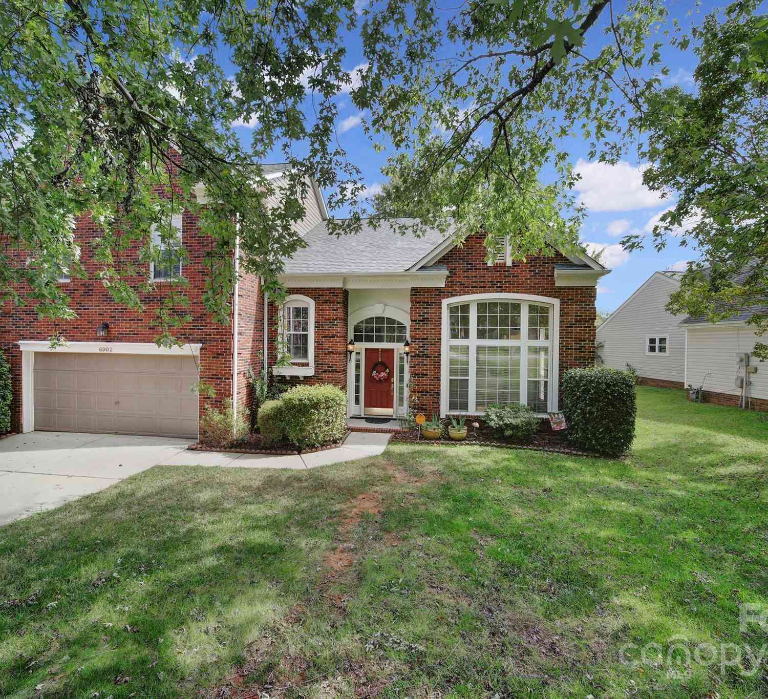 6902 Neuhoff Lane, Charlotte, North Carolina image 2