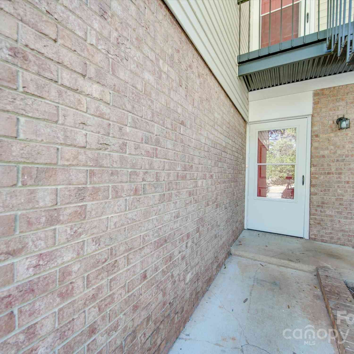 4605 Coronado Drive #M, Charlotte, North Carolina image 2