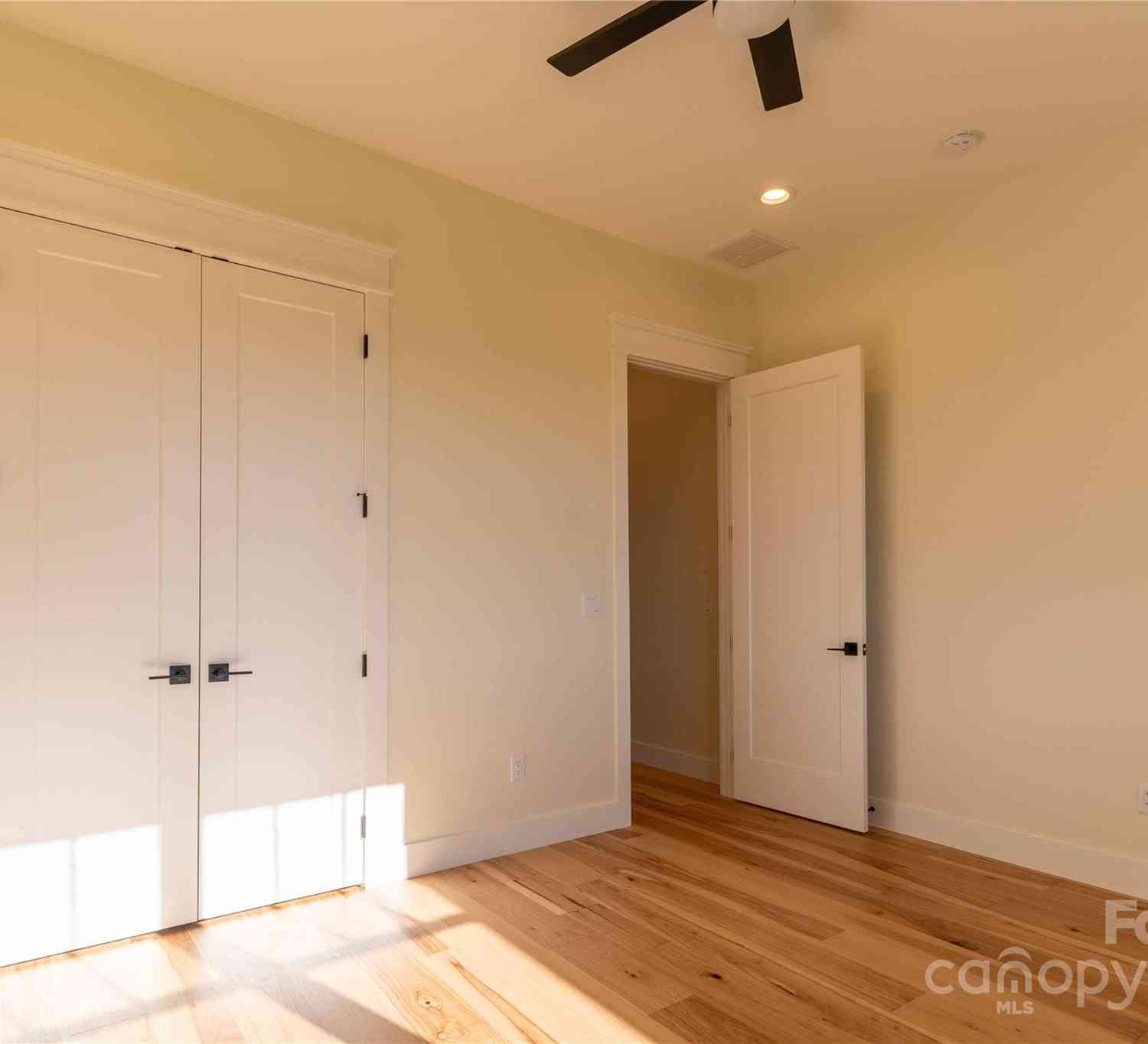 337 Maple Knoll Drive, Hendersonville, North Carolina image 19