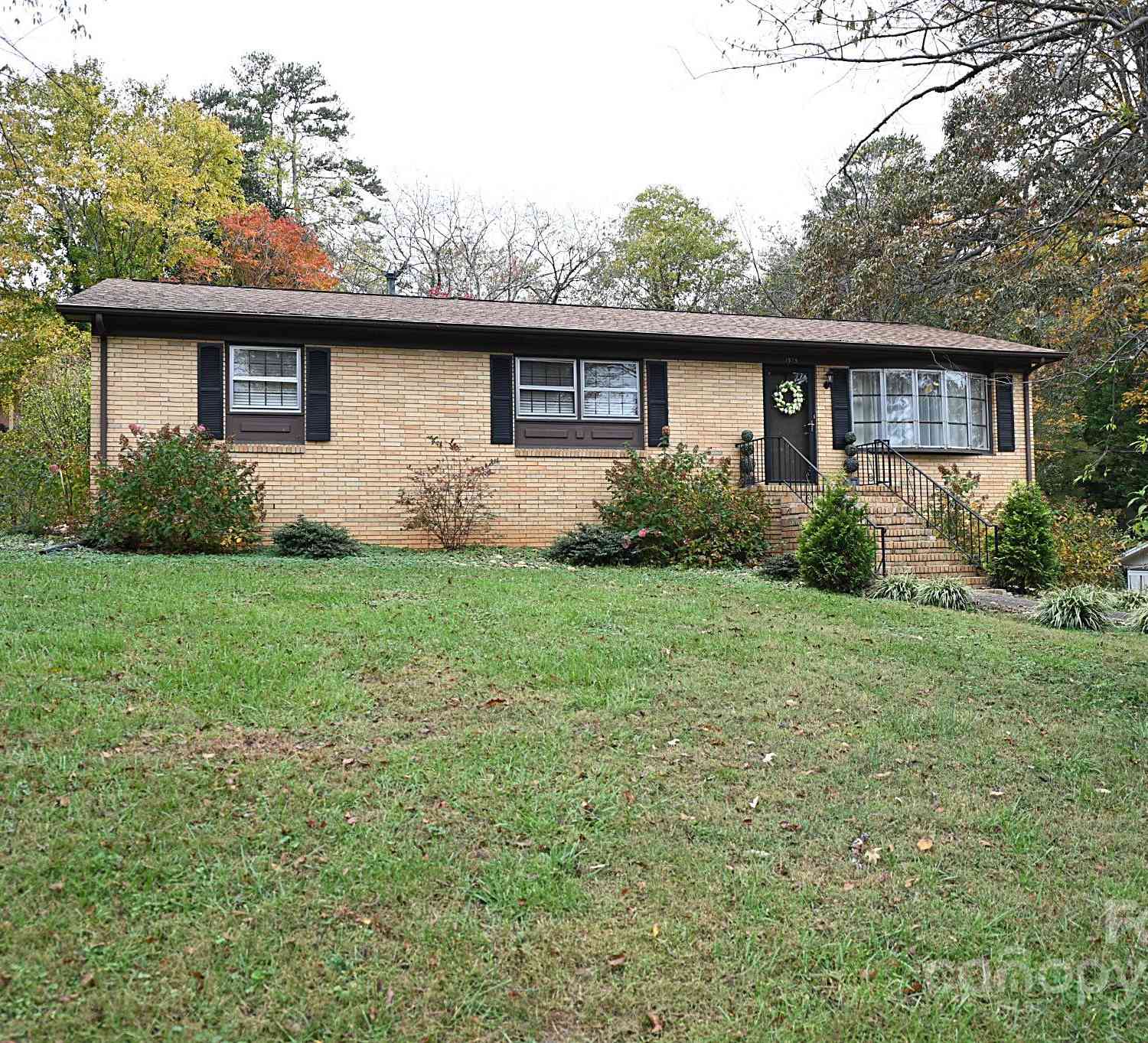 1515 10th Street Place, Hickory, North Carolina image 28