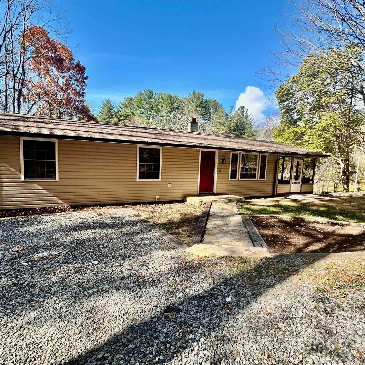 232 Tilson Drive, Mars Hill, North Carolina image 2