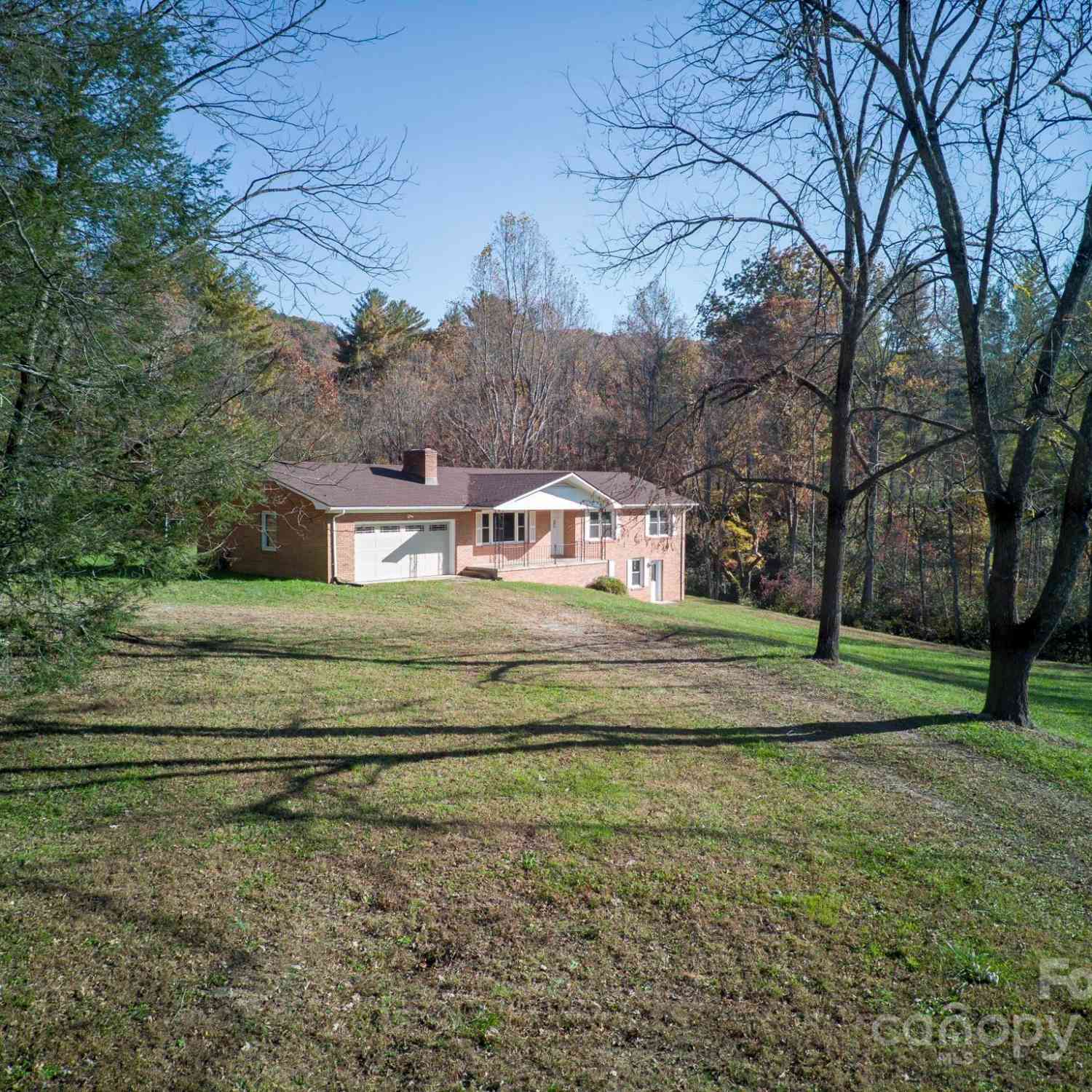 42 Old Farm Circle, Hendersonville, North Carolina image 5