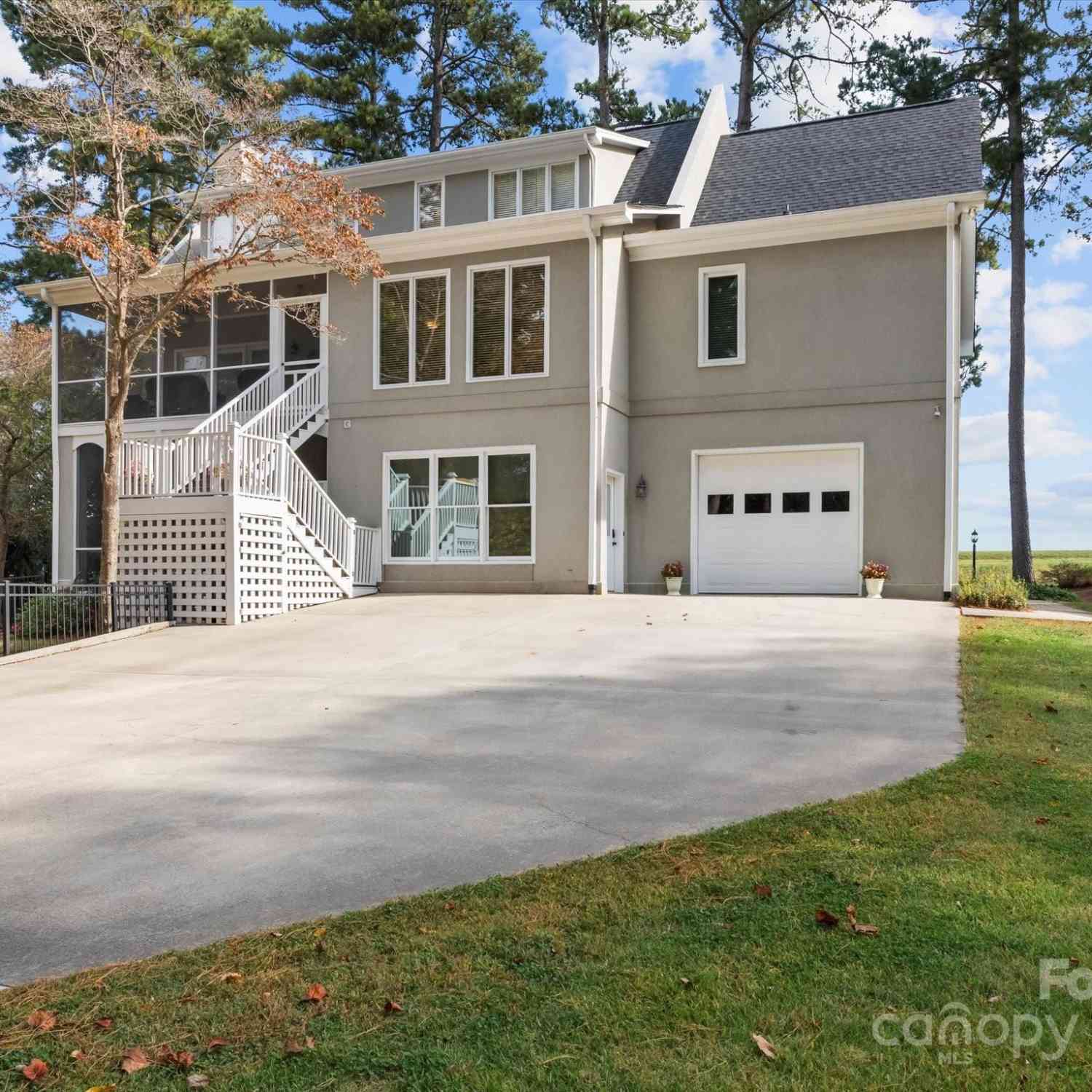 806 Lake Mist Drive, Stanley, North Carolina image 3