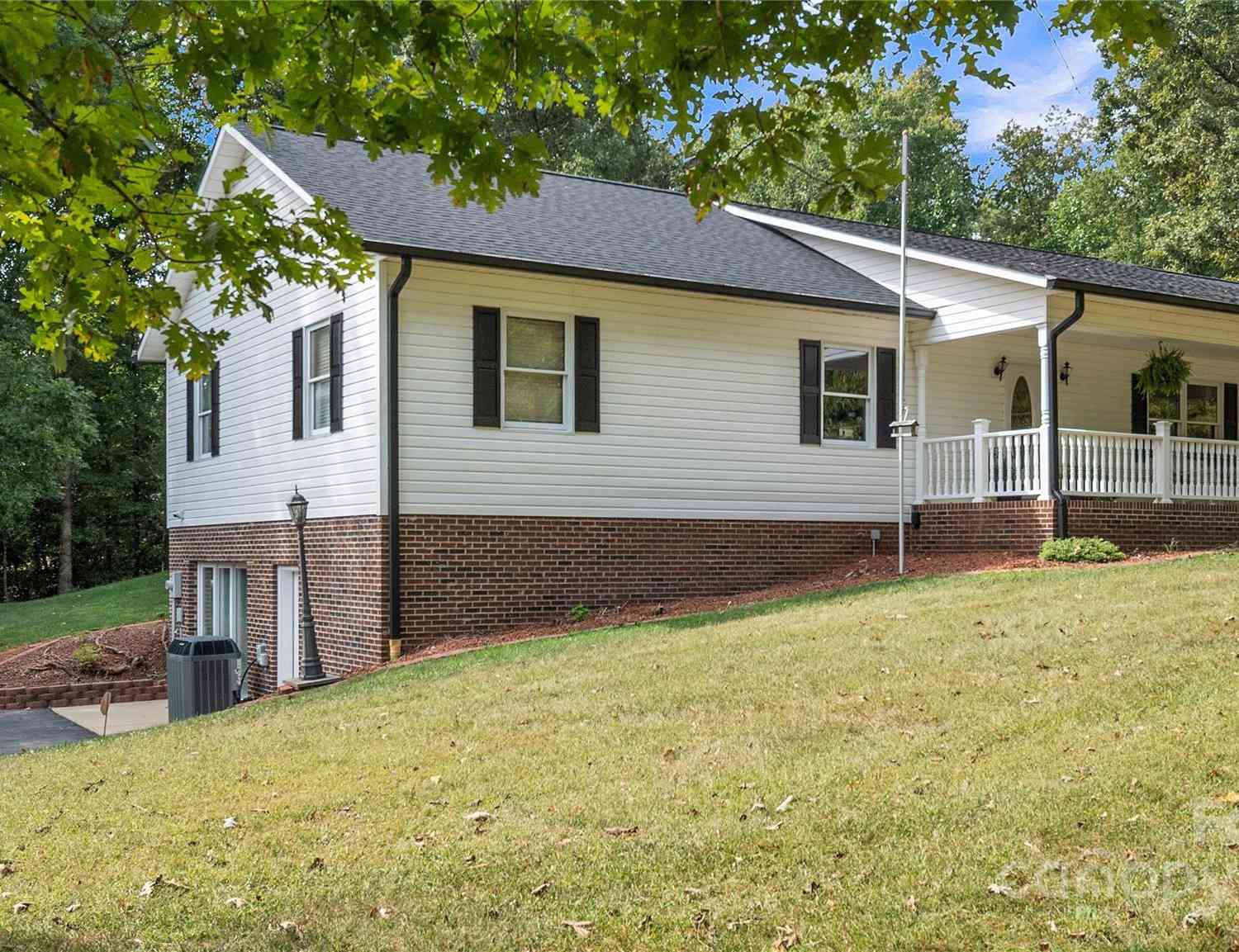 256 Henry Road, Taylorsville, North Carolina image 46