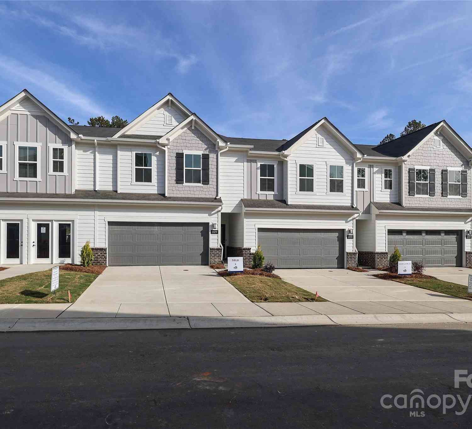 2037 Bayou Trace Drive, Charlotte, North Carolina image 1