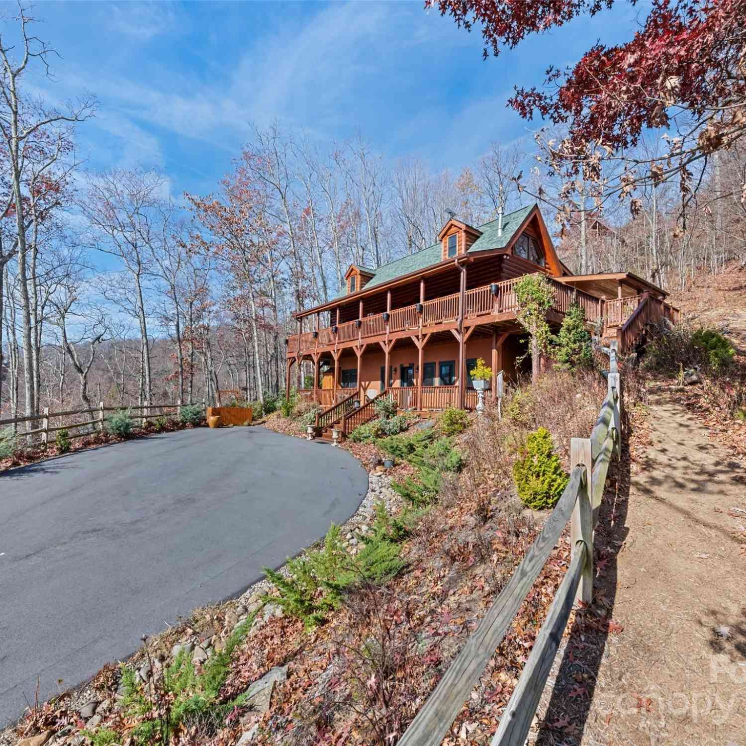 194 Stable Lane, Maggie Valley, North Carolina image 2