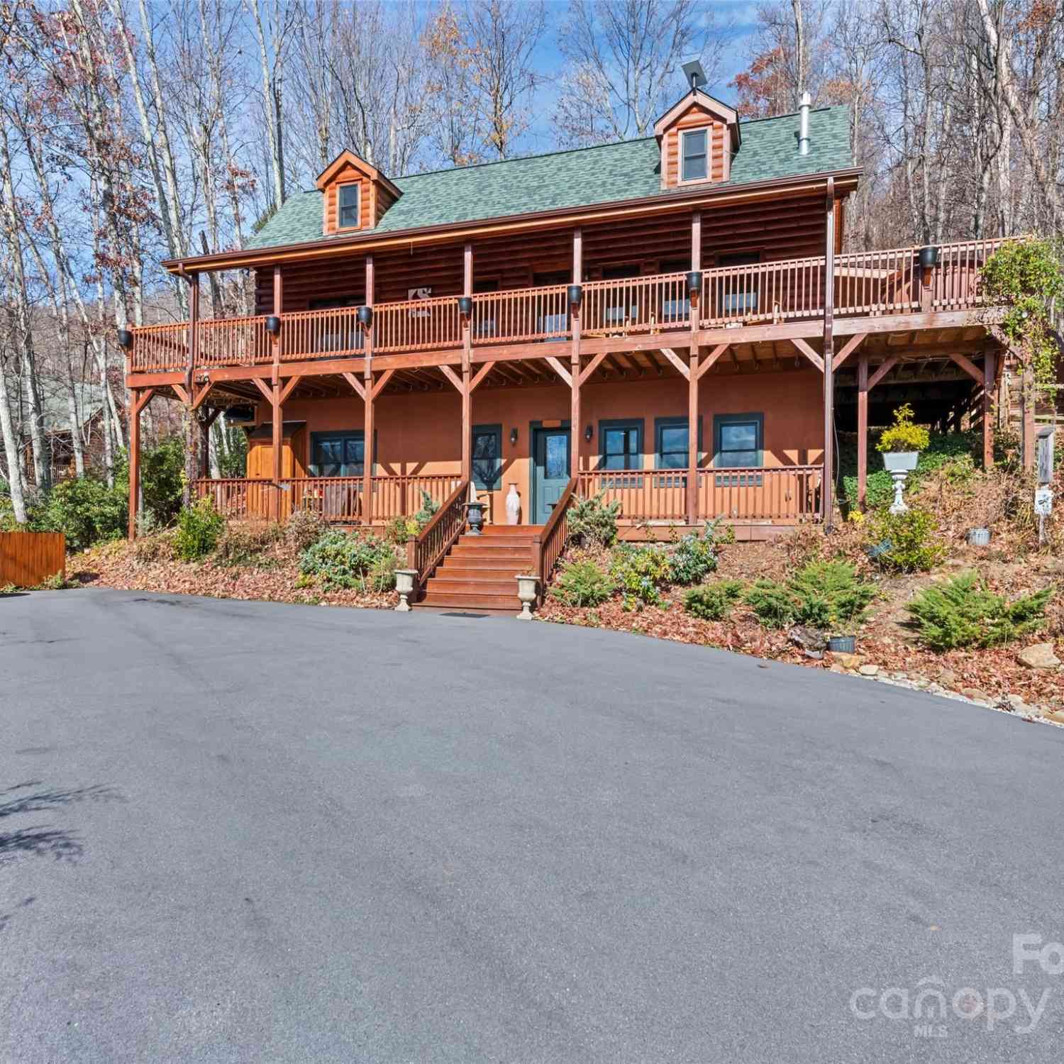 194 Stable Lane, Maggie Valley, North Carolina image 1