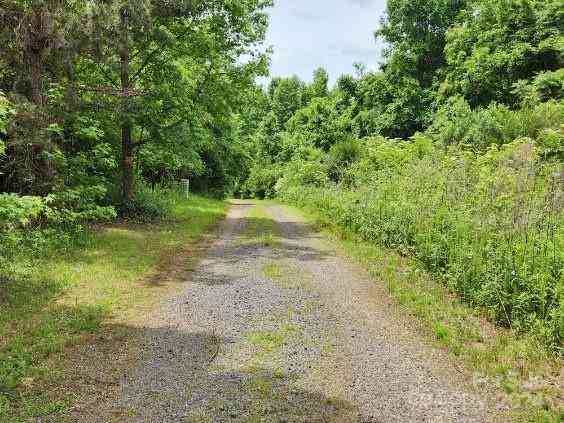 2484 Shelton Avenue, Statesville, North Carolina image 16