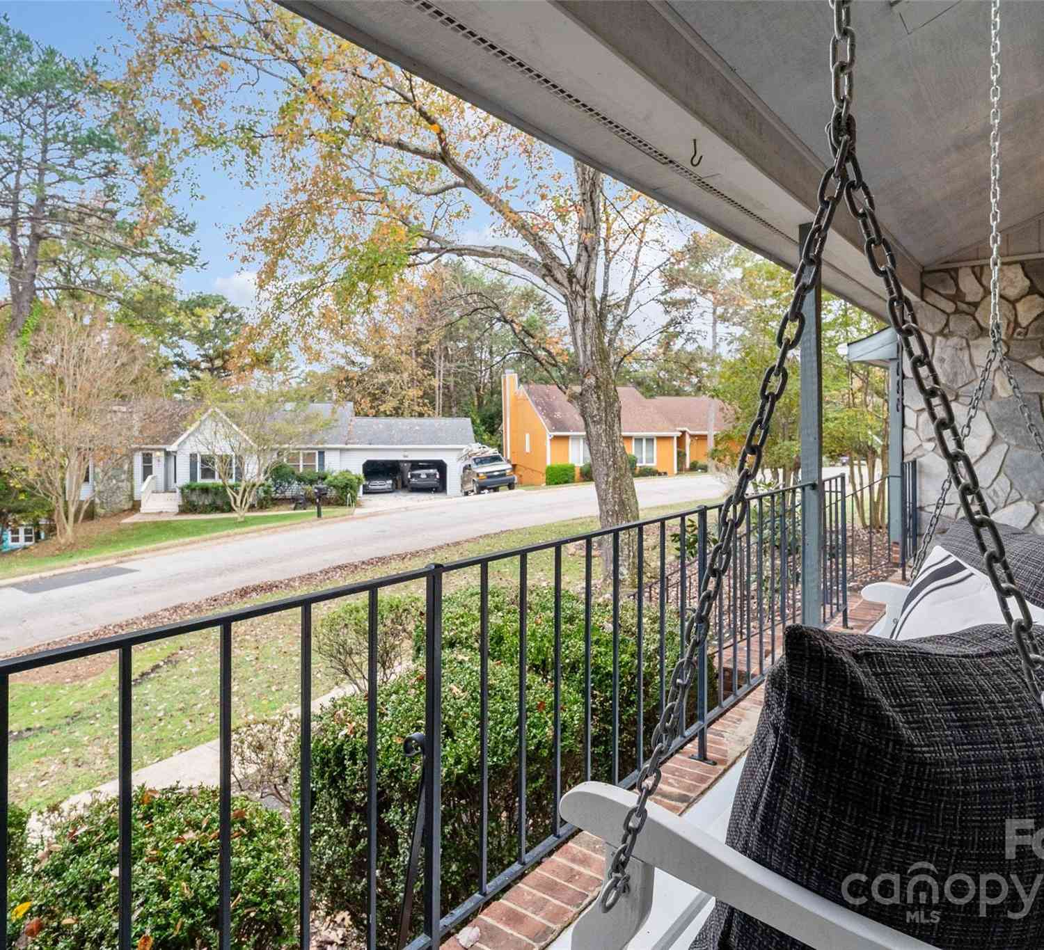 4080 Point Clear Drive, Tega Cay, South Carolina image 2