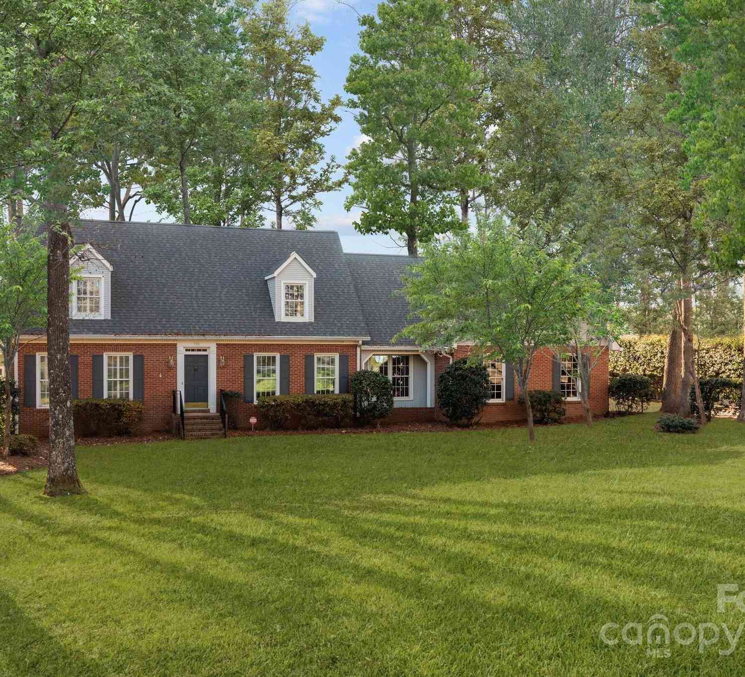 516 Pine Road, Davidson, North Carolina image 2