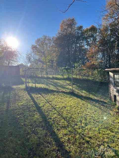 1001 W End Avenue, Statesville, North Carolina image 37