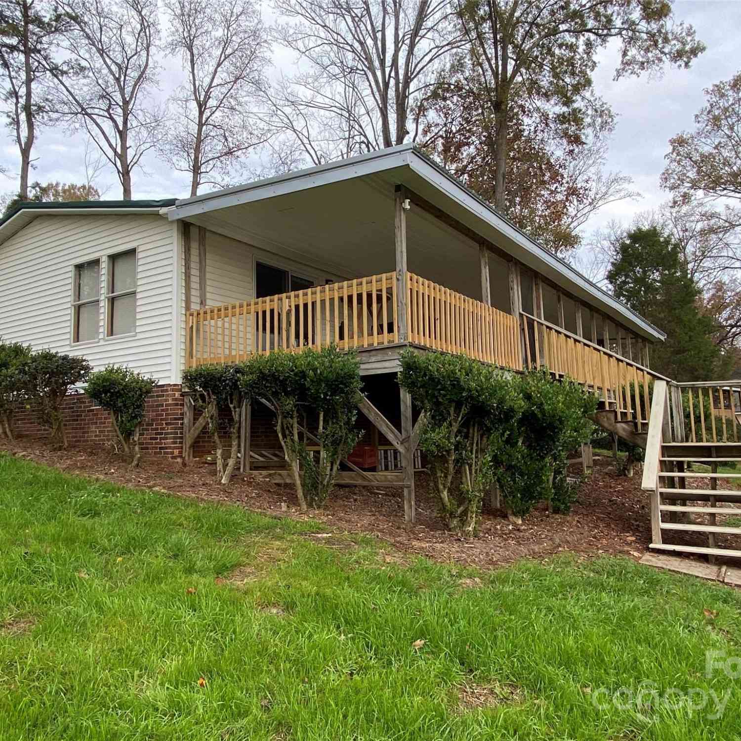 4550 Enoch Drive, Sherrills Ford, North Carolina image 7