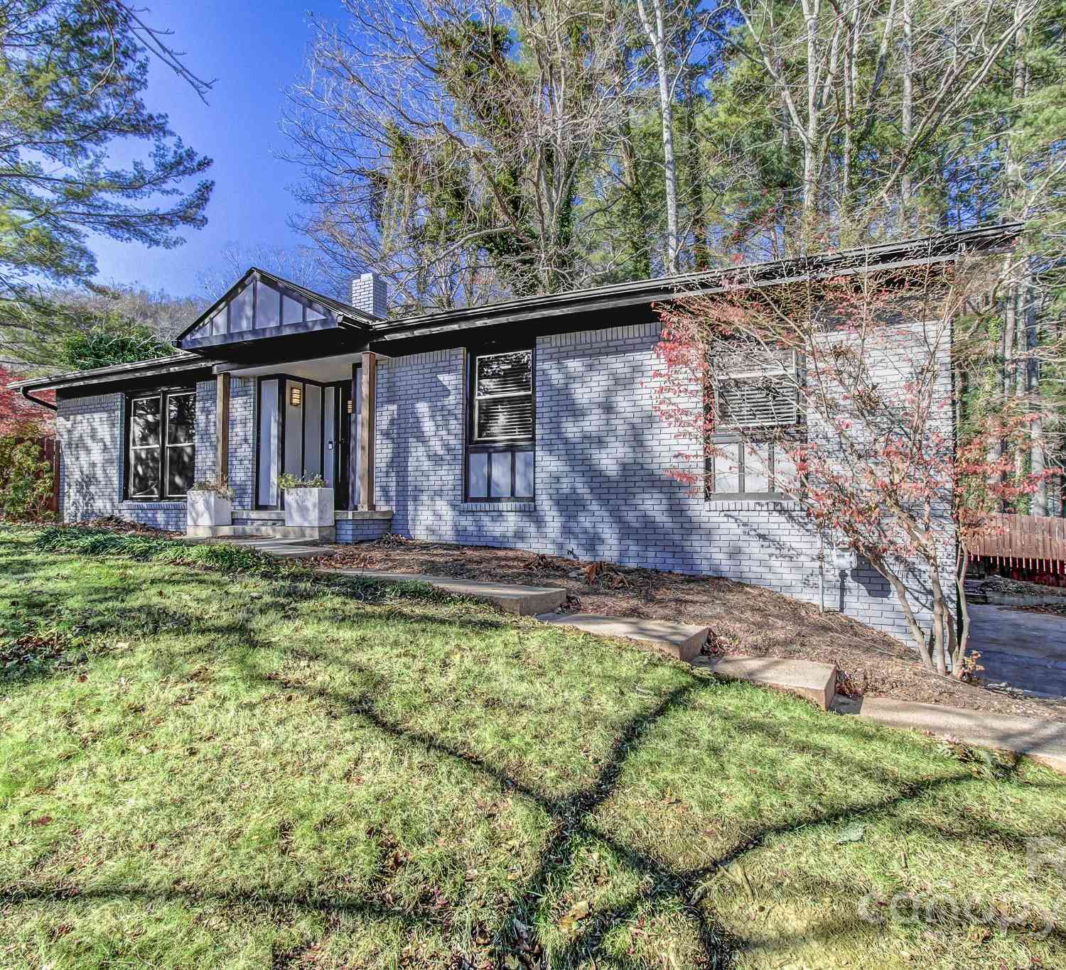 19 Clement Drive, Asheville, North Carolina image 2