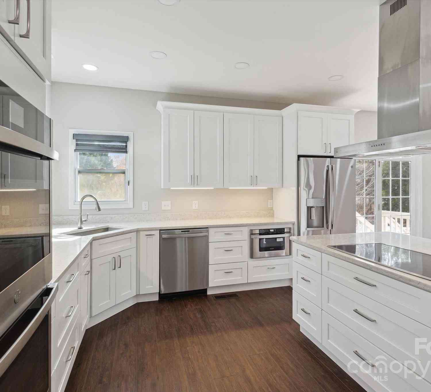 104 Vista Drive, Davidson, North Carolina image 6