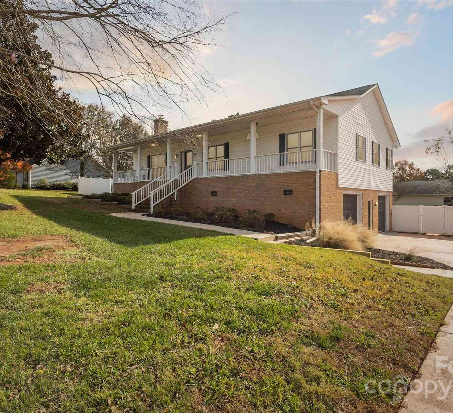 104 Vista Drive, Davidson, North Carolina image 1